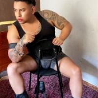 JOVEN LATINO (SOLO DOMICILIO)