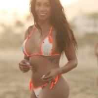 TRANS JOVEN EXPERTA EN NOVATOS CACHONDA Y VICIOSA