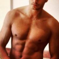 ACOMPAÑANTE DE MUJERES